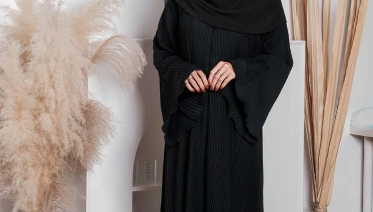 The 1 abaya every muslim women should own.