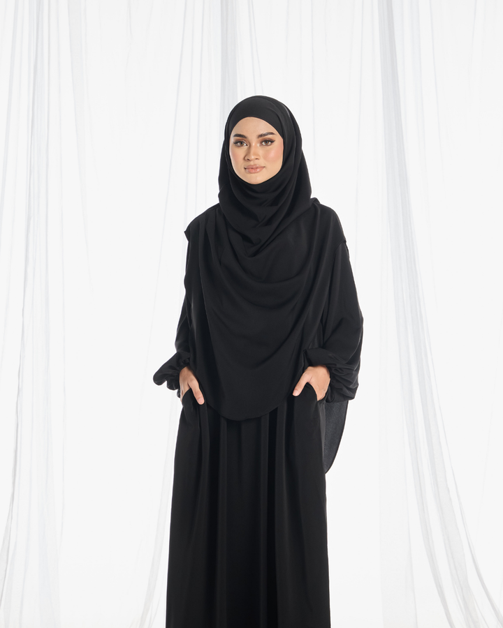 Warda Khimar Umrah Set in Black