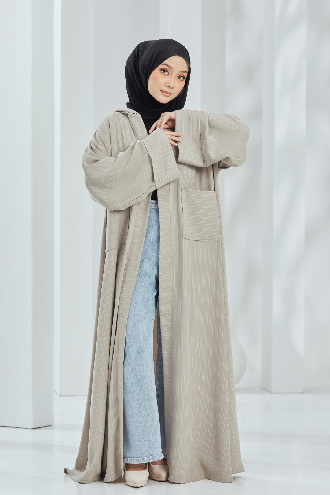 Helwa Khaki Stripes Hoodie Abaya