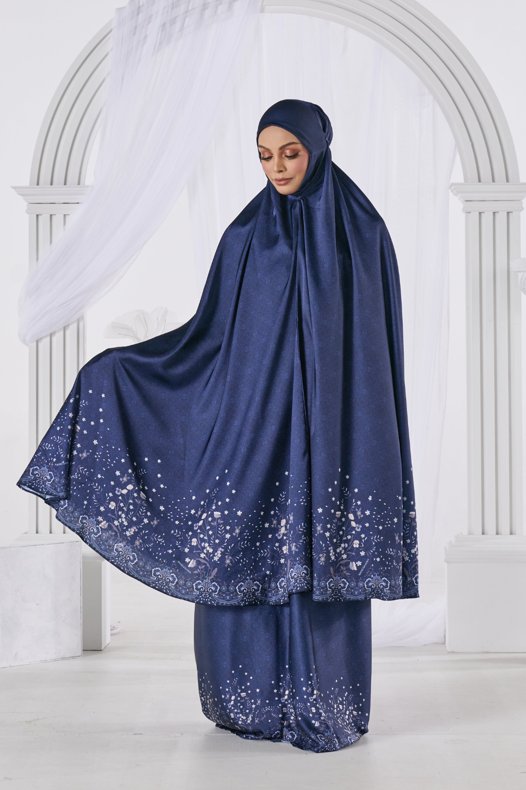 Telekung Bangsawan in Navy Blue