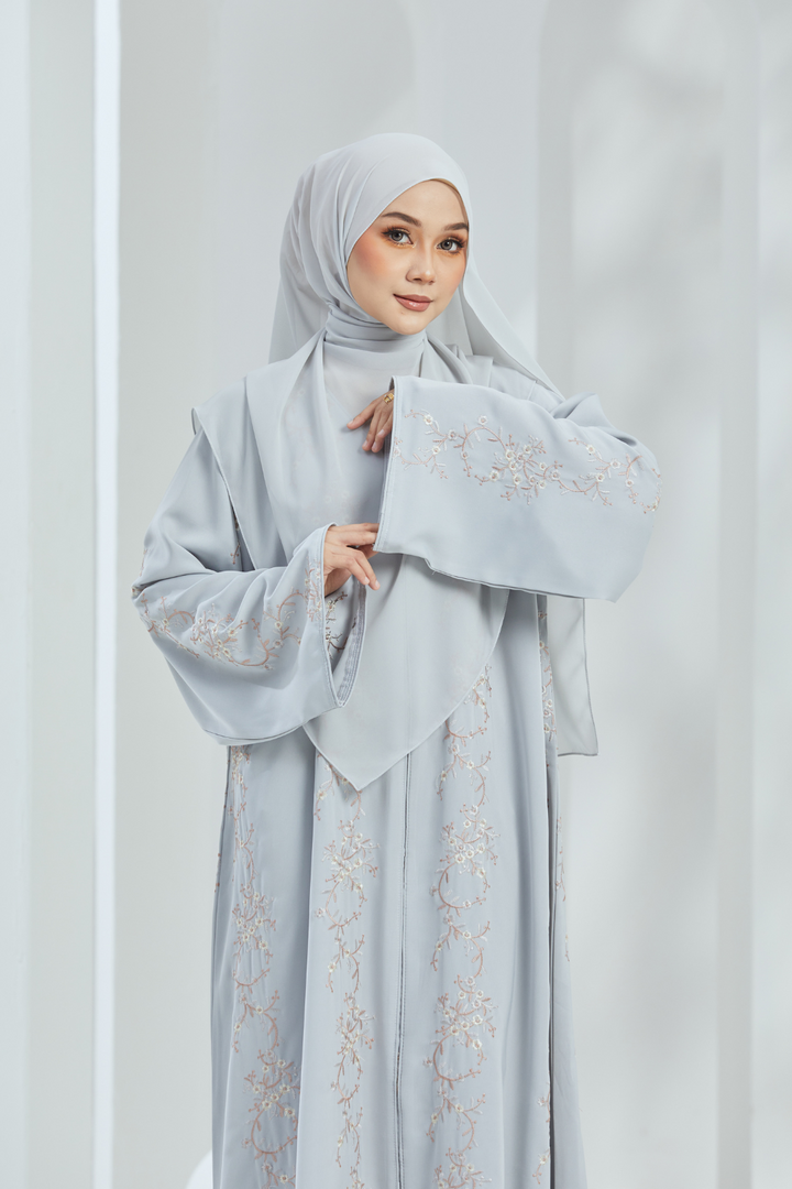 Luna Abaya in Grey