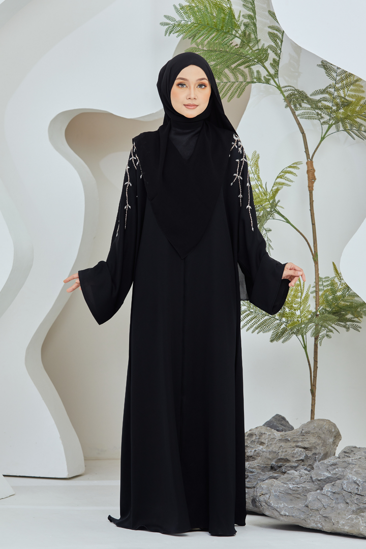 Muneera in Black