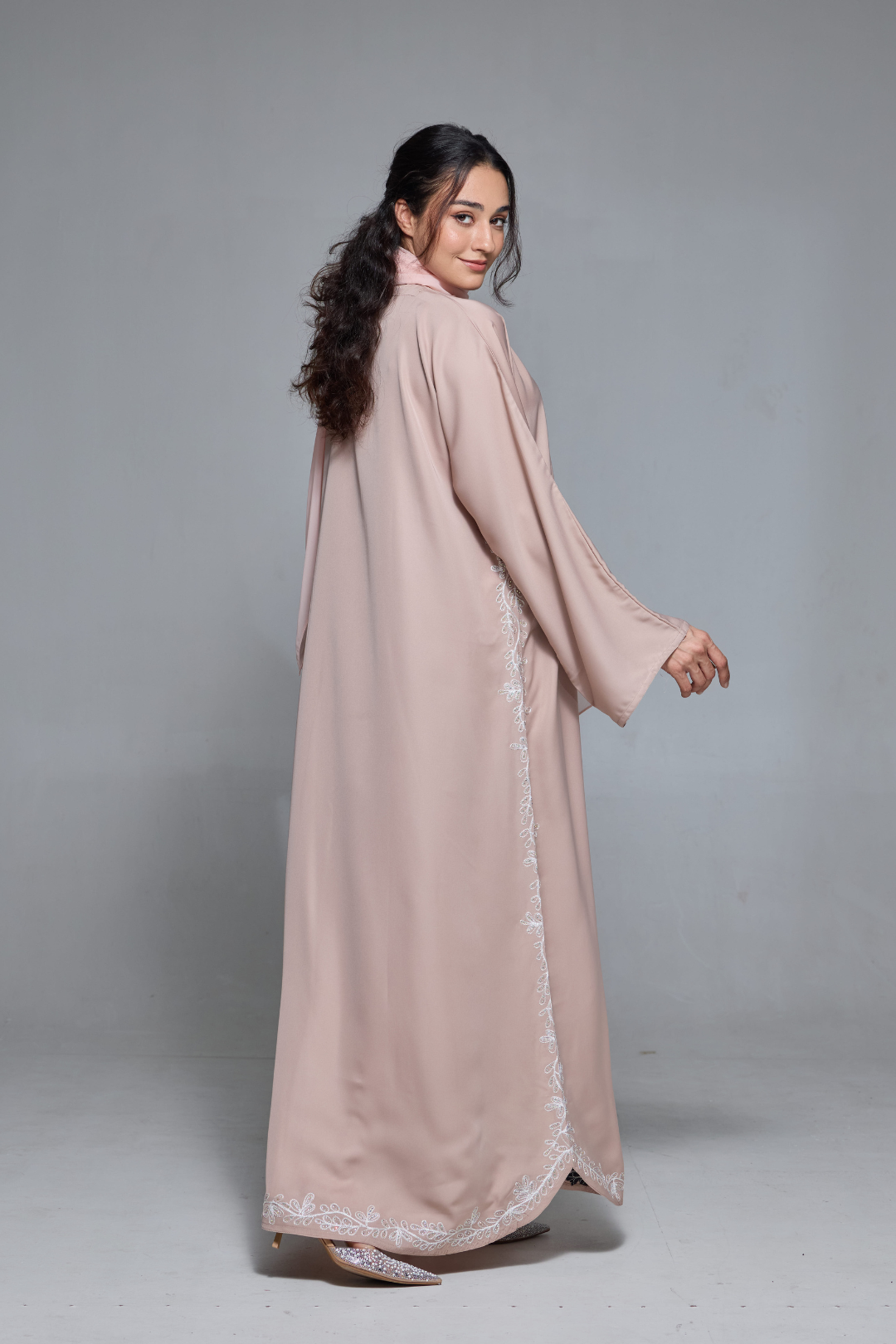 Haela in Beige